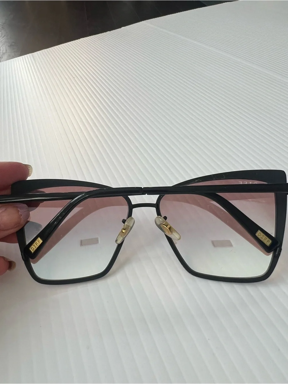 Diff Stylish Black Frame Sunglasses with Pink Gradient Lenses